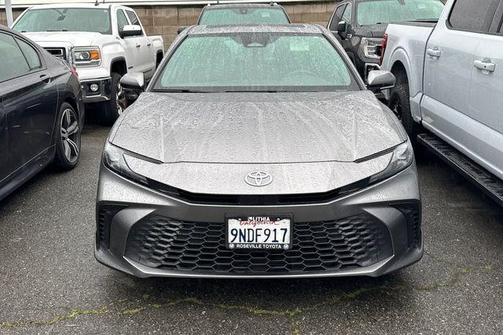 Metal 2025 Toyota Camry SE