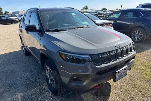 Sting Gray Clearcoat 2022 Jeep Compass Trailhawk