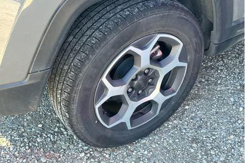 Sting Gray Clearcoat 2022 Jeep Compass Trailhawk