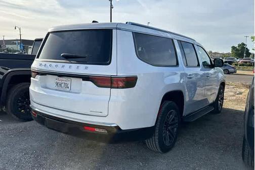 Bright White Clearcoat 2024 Jeep Wagoneer L Series II