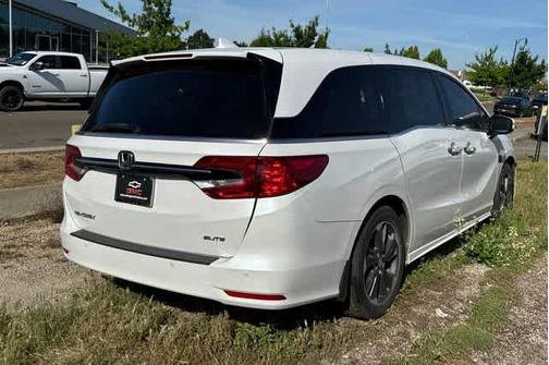 Platinum White Pearl 2023 Honda Odyssey Elite