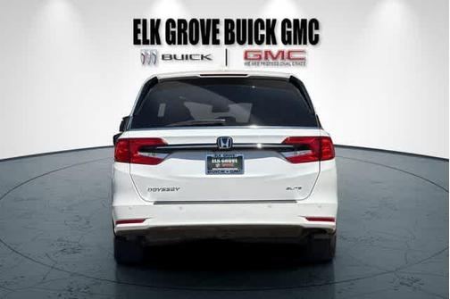 Platinum White Pearl 2023 Honda Odyssey Elite