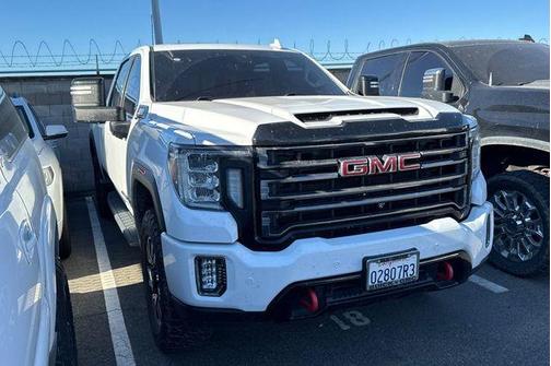 Summit White 2023 GMC Sierra 2500 AT4