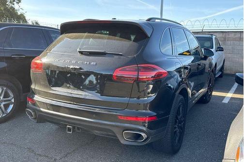 Jet Black Metallic 2015 Porsche Cayenne Diesel