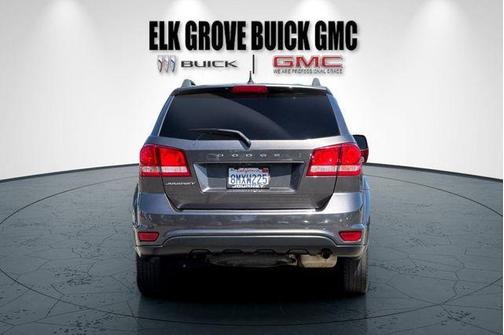 Granite Crystal Clearcoat Metallic 2019 Dodge Journey SE