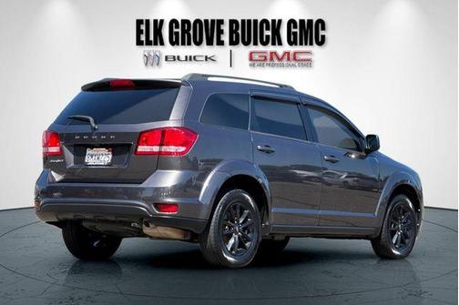 Granite Crystal Clearcoat Metallic 2019 Dodge Journey SE