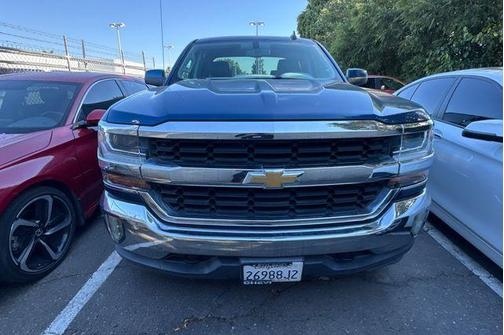 Deep Ocean Blue Metallic 2017 Chevrolet Silverado 1500 LT