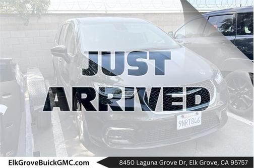2023 Chrysler Pacifica Touring-L