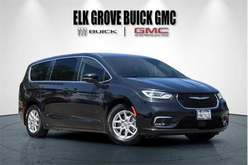 2023 Chrysler Pacifica Touring-L