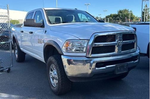 Bright White Clearcoat 2018 RAM 2500 Tradesman