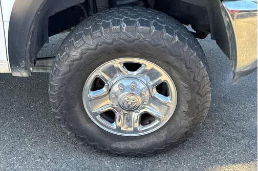 Bright White Clearcoat 2018 RAM 2500 Tradesman