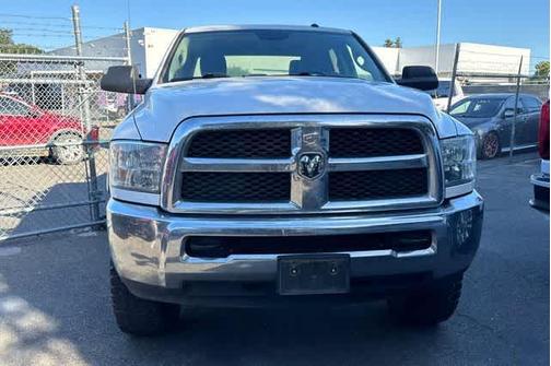 Bright White Clearcoat 2018 RAM 2500 Tradesman