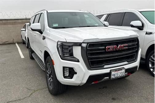 2023 GMC Yukon XL AT4