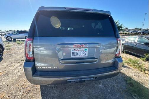 Satin Steel Metallic 2018 GMC Yukon XL SLT