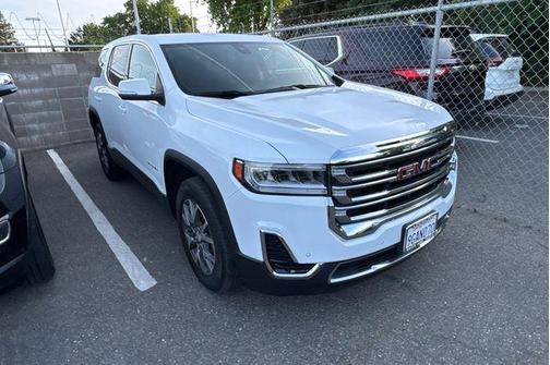 Summit White 2023 GMC Acadia SLE