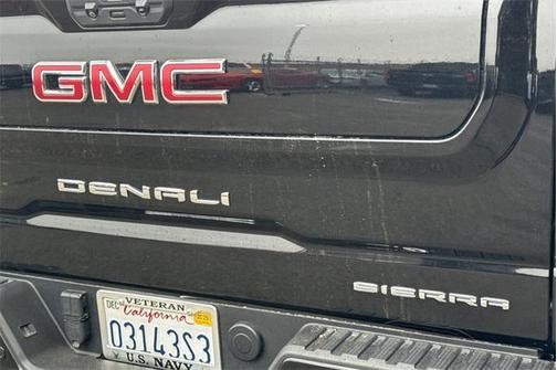 2023 GMC Sierra 1500 Denali