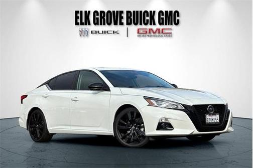 2022 Nissan Altima 2.5 SR