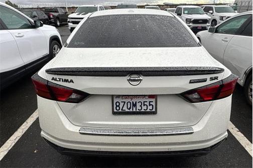 2022 Nissan Altima 2.5 SR