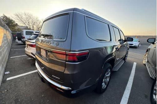 2022 Jeep Wagoneer Series II
