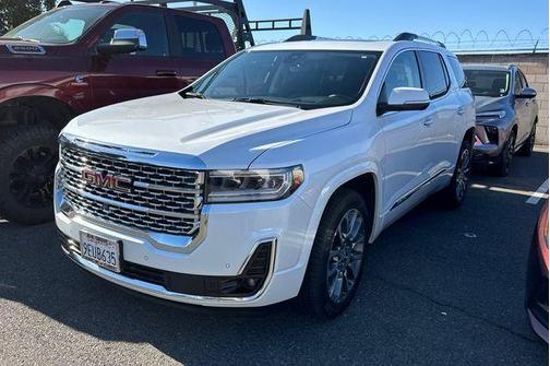 White Frost Tri-Coat 2023 GMC Acadia Denali