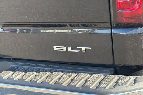 Onyx Black 2024 GMC Sierra 1500 SLT