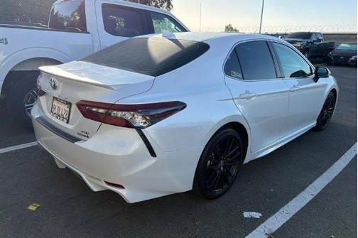 Pearl 2024 Toyota Camry Hybrid XSE