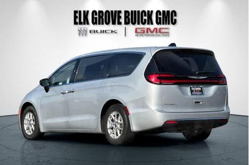 2024 Chrysler Pacifica Touring-L