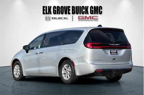 2024 Chrysler Pacifica Touring-L