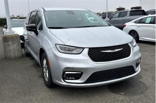 2024 Chrysler Pacifica Touring-L