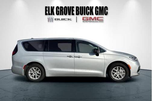 2024 Chrysler Pacifica Touring-L