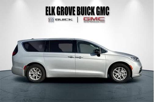 2024 Chrysler Pacifica Touring-L