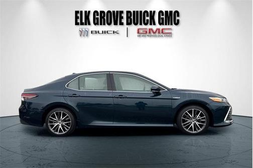 2021 Toyota Camry Hybrid XLE