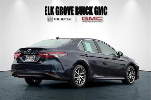 2021 Toyota Camry Hybrid XLE