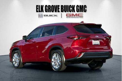 Ruby Flare Pearl 2023 Toyota Highlander Limited