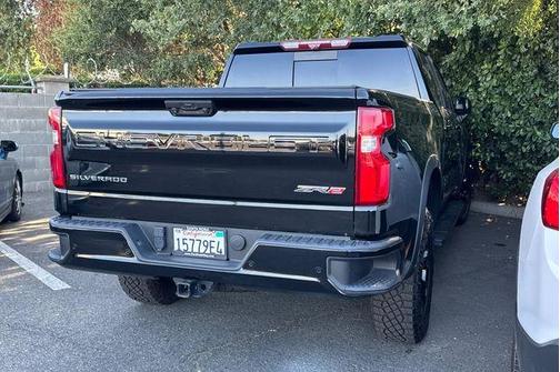Black 2022 Chevrolet Silverado 1500 ZR2