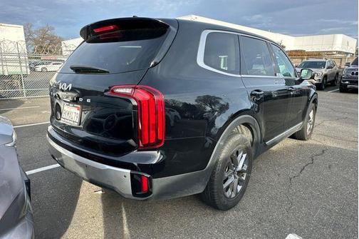 2024 Kia Telluride LX