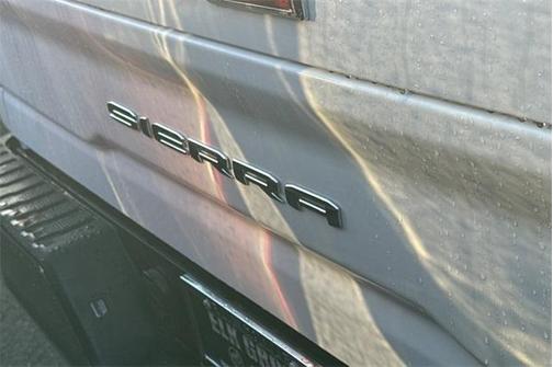 2024 GMC Sierra 2500 SLE