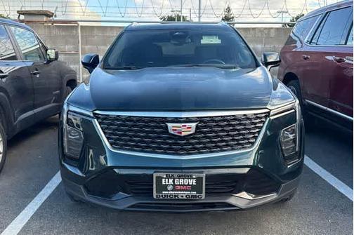 Emerald 2024 Cadillac XT4 Premium Luxury