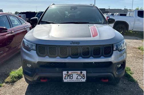 Silver Zynith 2024 Jeep Compass Trailhawk
