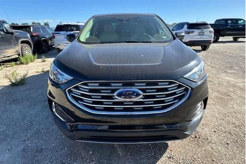 Black Metallic 2022 Ford Edge SEL