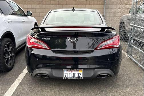 Caspian Black 2015 Hyundai Genesis Coupe 3.8 Base