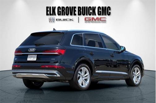 2023 Audi Q7 55 Premium Plus