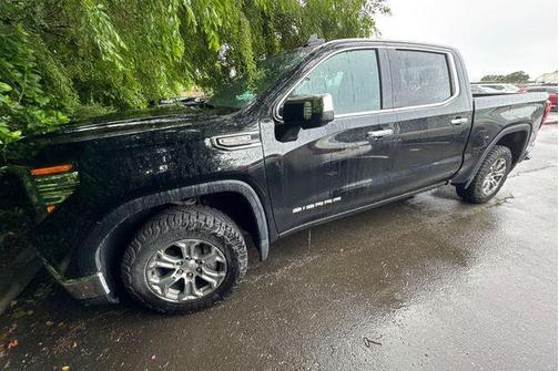 Onyx Black 2024 GMC Sierra 1500 SLT