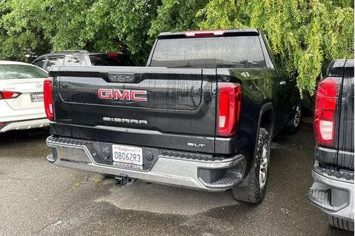 Onyx Black 2024 GMC Sierra 1500 SLT