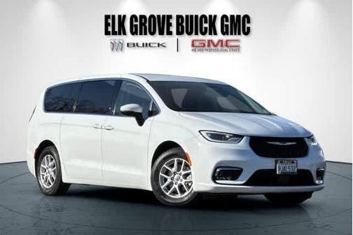 2023 Chrysler Pacifica Touring-L