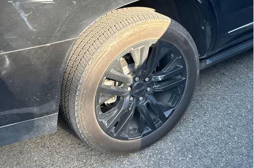 Onyx Black 2024 GMC Yukon Denali Ultimate