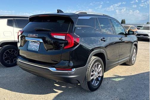 Ebony Twilight Metallic 2022 GMC Terrain SLT