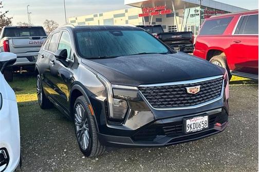 2024 Cadillac XT4 Premium Luxury