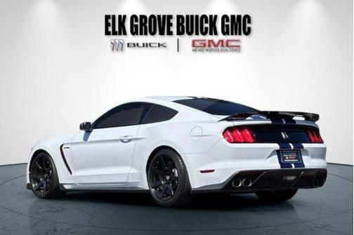 Oxford White 2016 Ford Shelby GT350 Base