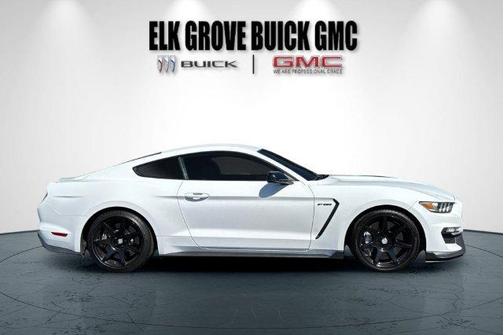 Oxford White 2016 Ford Shelby GT350 Base